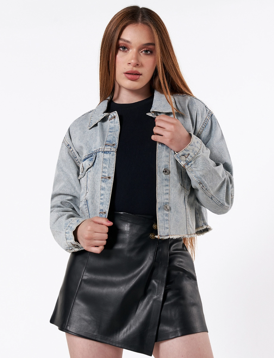 Chaqueta Corta Azul Claro