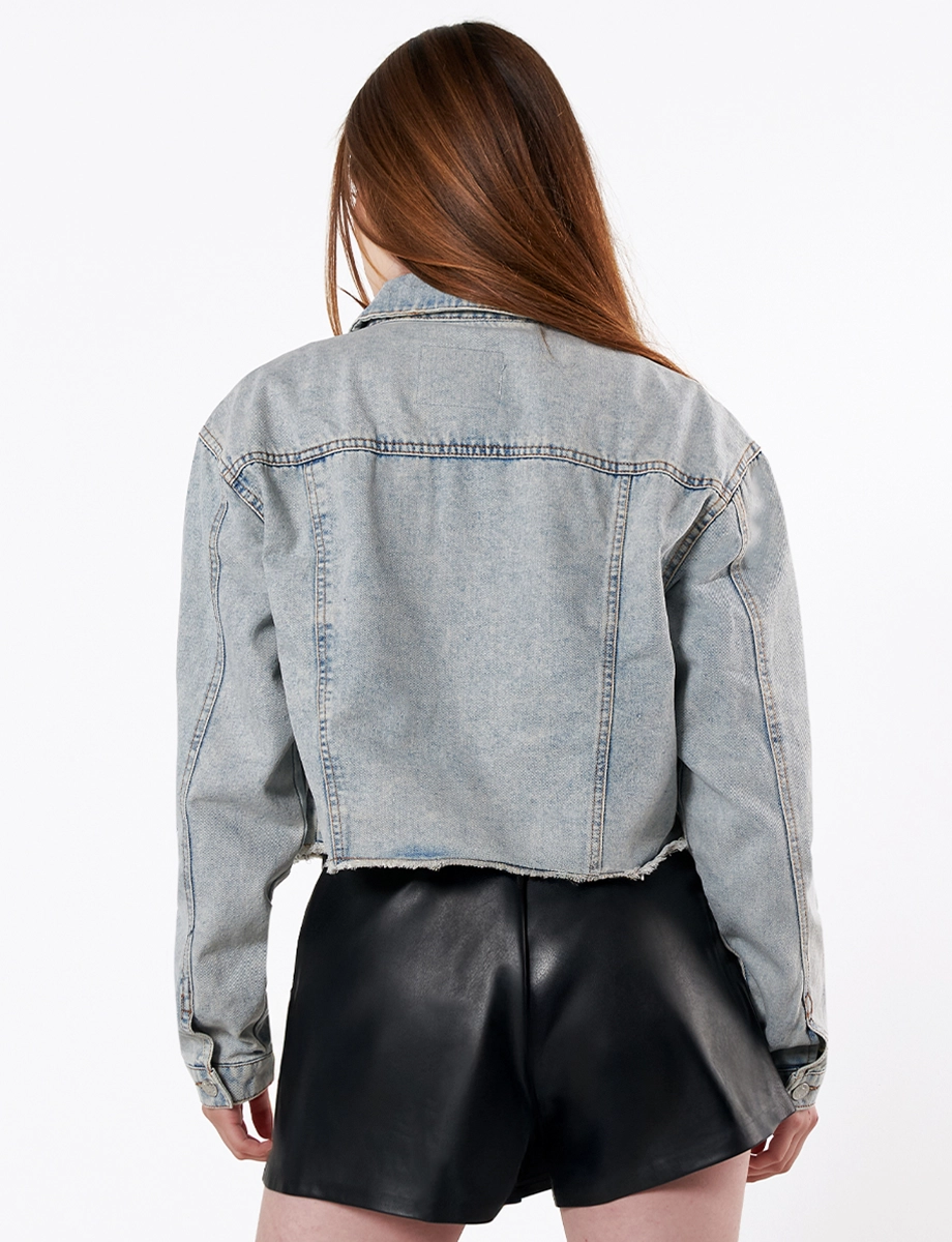 Chaqueta Corta Azul Claro