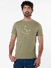 Camiseta Estampada Verde Oliva Hombre – Gráfico actual con aire casual