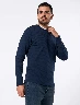 Buzo Textura Azul Marino Hombre – Look casual con estilo actual