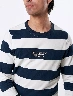 Buzo Rayas Azul Marino Hombre – Look moderno con detalle de rayas