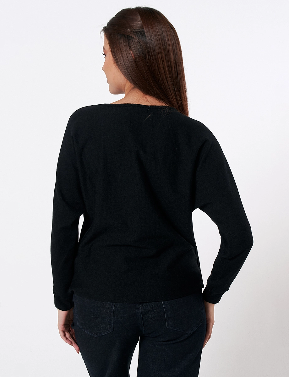 Sweater Bordado Negro