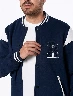 Chompa Varsity Azul Marino Hombre – Inspiración universitaria con mucha actitud