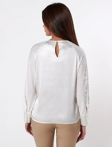 Blusa Plisada Crudo