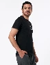 Camiseta Beyond Negro Hombre – Look casual con esencia contemporánea