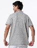 Camiseta Polo Líneas Gris Hombre – Diseño elegante con detalles sutiles