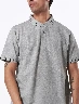 Camiseta Polo Líneas Gris Hombre – Diseño elegante con detalles sutiles