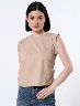 Camiseta Encarrujada Taupe Mujer – Detalle moderno para un look femenino