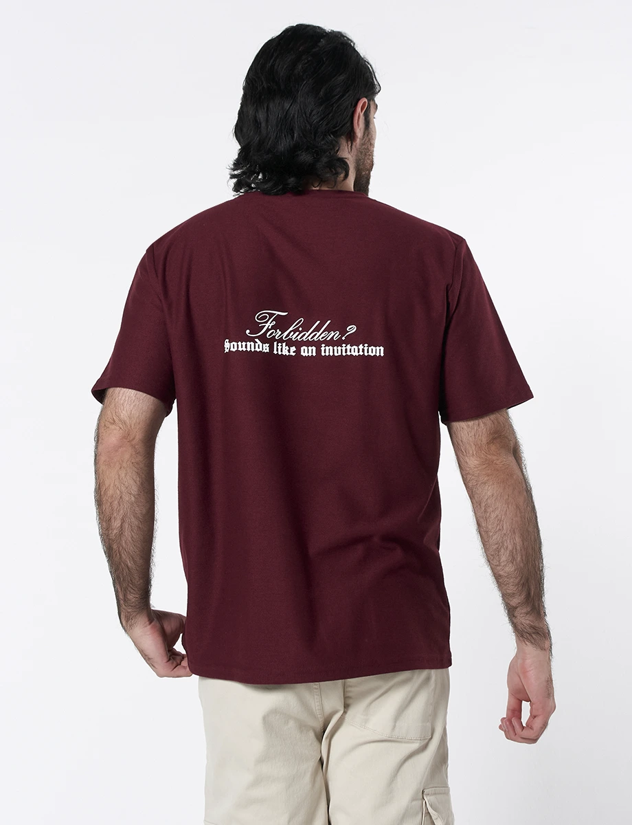 Camiseta Doble Estampado Vino