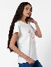 Camiseta Flores Crudo Mujer – Estilo suave con toque natural
