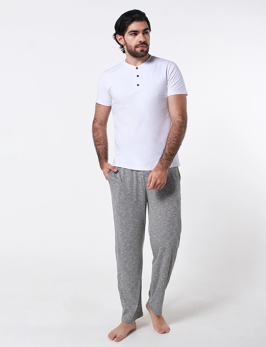 Pijama Camiseta Blanca + Pantalón Gris