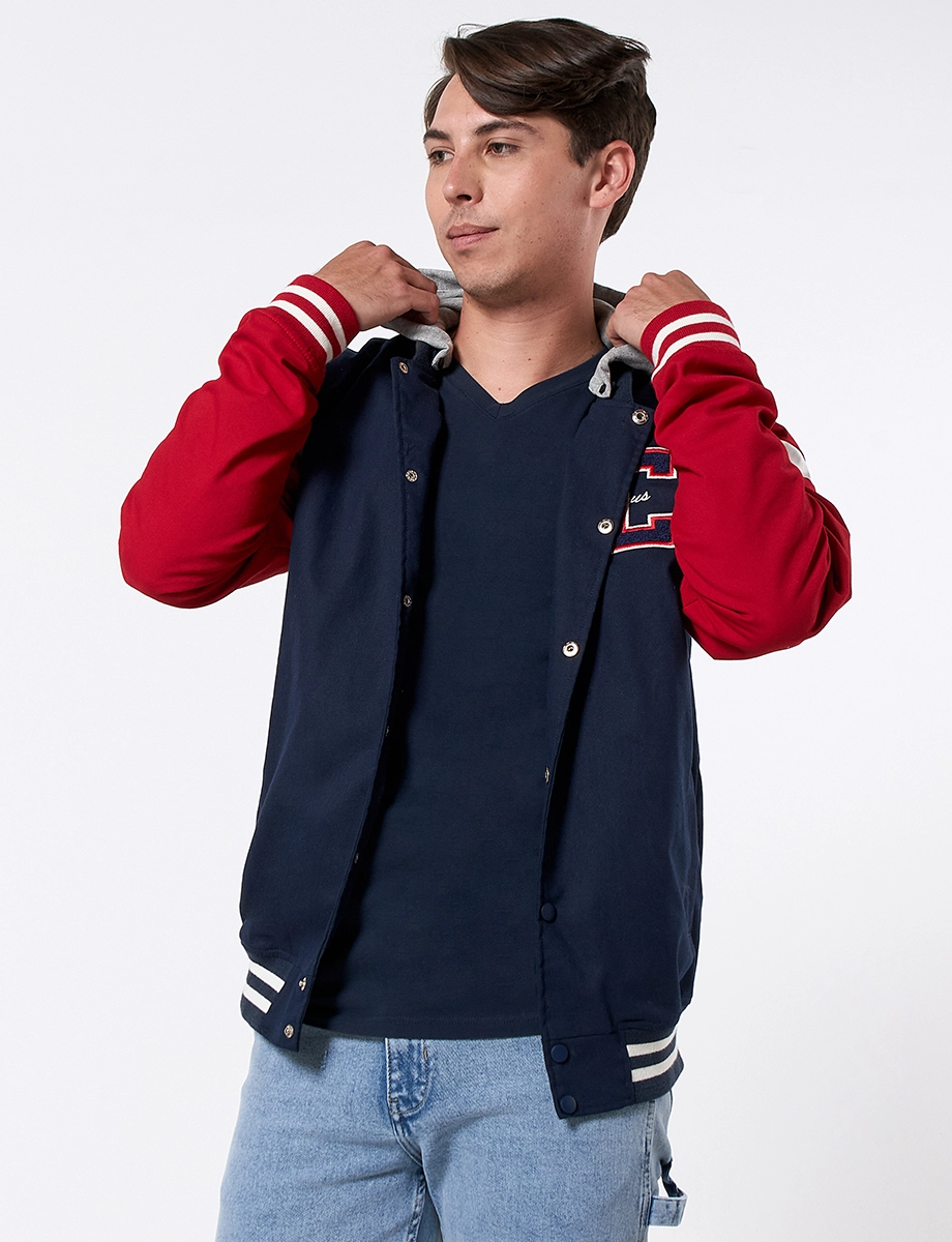 Chaqueta con Capucha Combinada