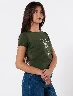 Camiseta Camellia Verde Militar Mujer – Toque moderno y casual