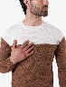 Sweater bloque de Color Café Medio Hombre – Combinación moderna para días fríos