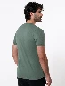 Camiseta City Verde Aceituna Hombre – Prenda casual de aire contemporáneo