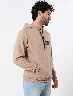 Chompa Worth Beige Hombre – Abrigo ligero con estilo contemporáneo