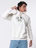 Chompa London Blanca Hombre – Estilo urbano con diseño limpio