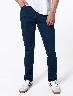Pantalón Slim Azul Oscuro Hombre – Diseño estilizado para combinar fácilmente