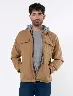 Chaqueta con Capucha Kaki Hombre – Look urbano con toque funcional