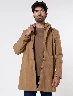 Abrigo Clásico Kaki Hombre – Estilo tradicional con presencia urbana