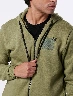 Chompa con Capucha Verde Hombre – Estilo casual con abrigo cómodo diario