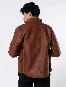 Chaqueta Cuerina Camel Hombre – Estilo contemporáneo con personalidad