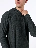 Buzo con Textura Verde Oscuro Hombre – Elegancia casual con personalidad