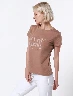 Camiseta Easy Going Café Medio Mujer – Estilo casual con actitud