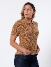 Camiseta Tejida Polo Café Mujer – Estilo clásico con aire moderno