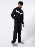 Conjunto Chompa a Rayas + Pantalón Negro Hombre – Outfit cómodo para estilo relajado
