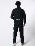 Conjunto Chompa a Rayas + Pantalón Negro Hombre – Outfit cómodo para estilo relajado