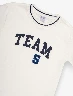 Camiseta Team 5 Blanco Niño – Look deportivo con actitud