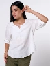 Blusa Holgada Blanco Mujer – Comodidad amplia con estilo sofisticado