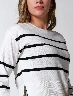 Sweater con Franjas Crudo Mujer – Diseño acogedor con toque casual