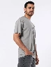Camiseta Estampada Gris Hombre – Look urbano moderno versátil