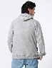 Chompa Origen Gris Claro Hombre – Estilo casual con comodidad diaria