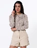 Sweater Textura Manteca Mujer – Suavidad visual con estilo contemporáneo