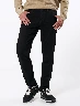 Pantalón Jean Regular Negro Hombre – Corte clásico para uso diario con estilo versátil y moderno.