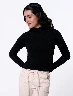 Buso Cuello Semi Alto Negro Mujer – Estilo moderno con acabado sofisticado