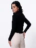 Buso Cuello Semi Alto Negro Mujer – Estilo moderno con acabado sofisticado