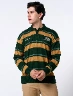 Buzo a Rayas Verde Hombre – Estilo casual con aire juvenil
