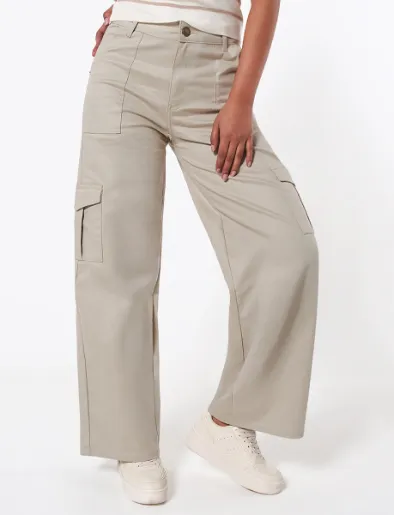 Pantalón Cargo Unicolor