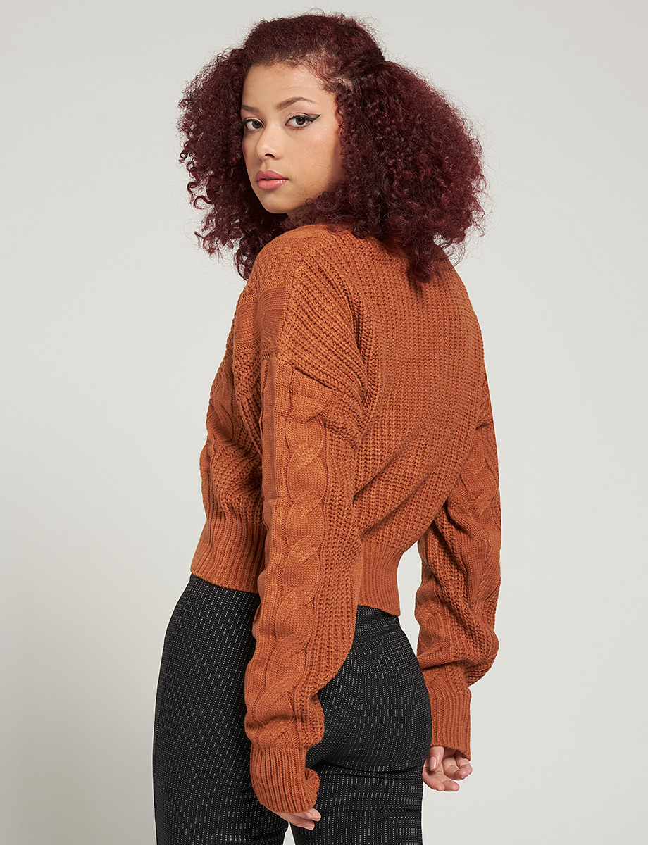 Sweater Trenzado con Botones