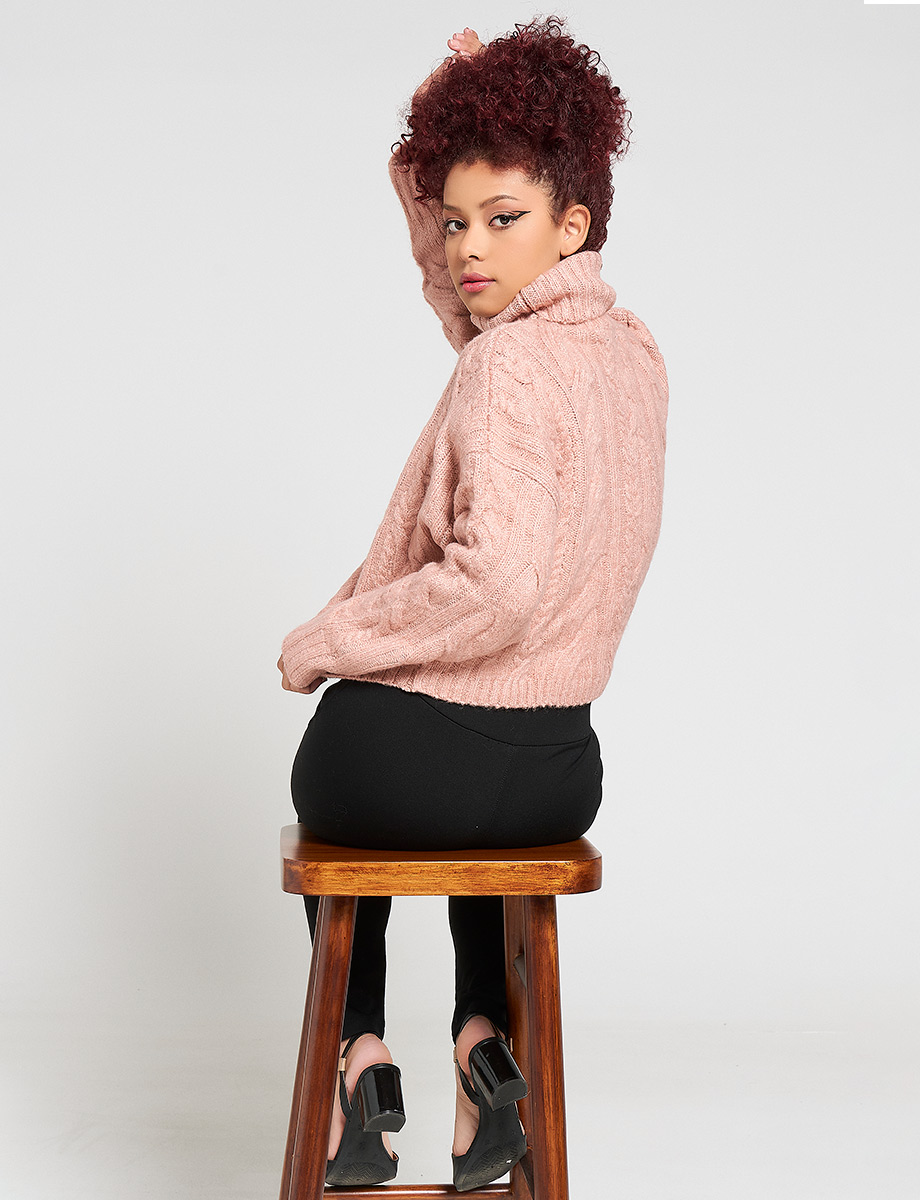 Sweater Cuello Alto Unicolor
