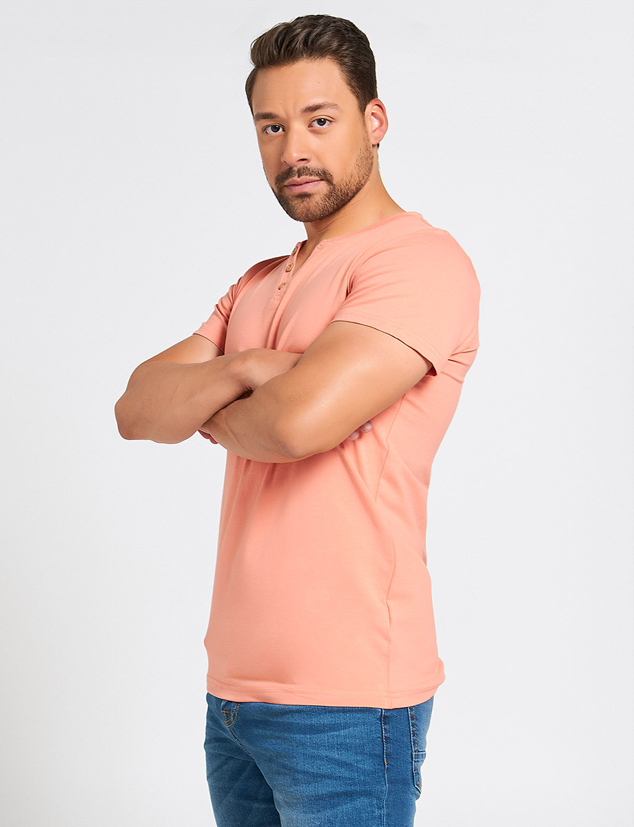 Camiseta Básica Cuello Henley 3 Botones