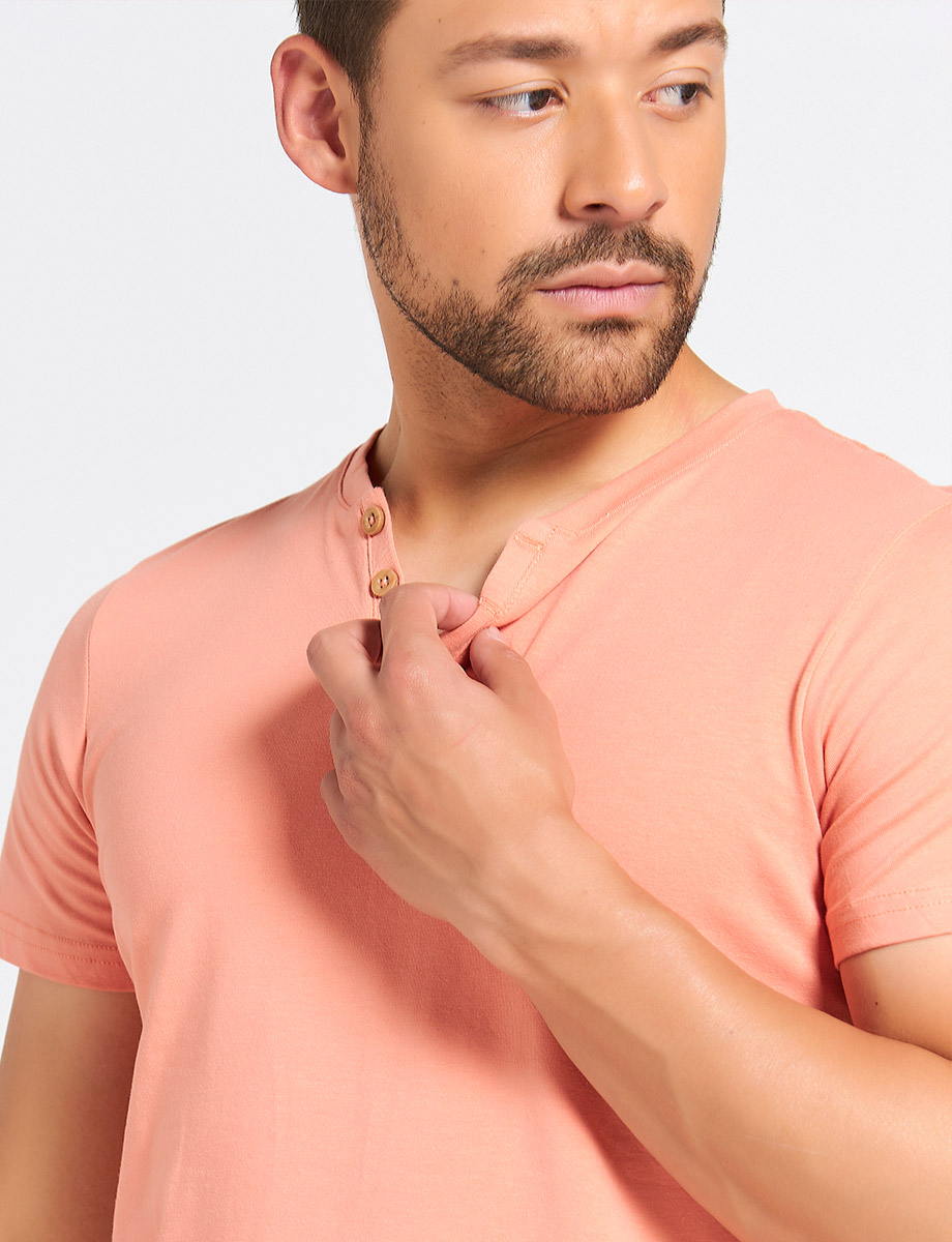 Camiseta Básica Cuello Henley 3 Botones