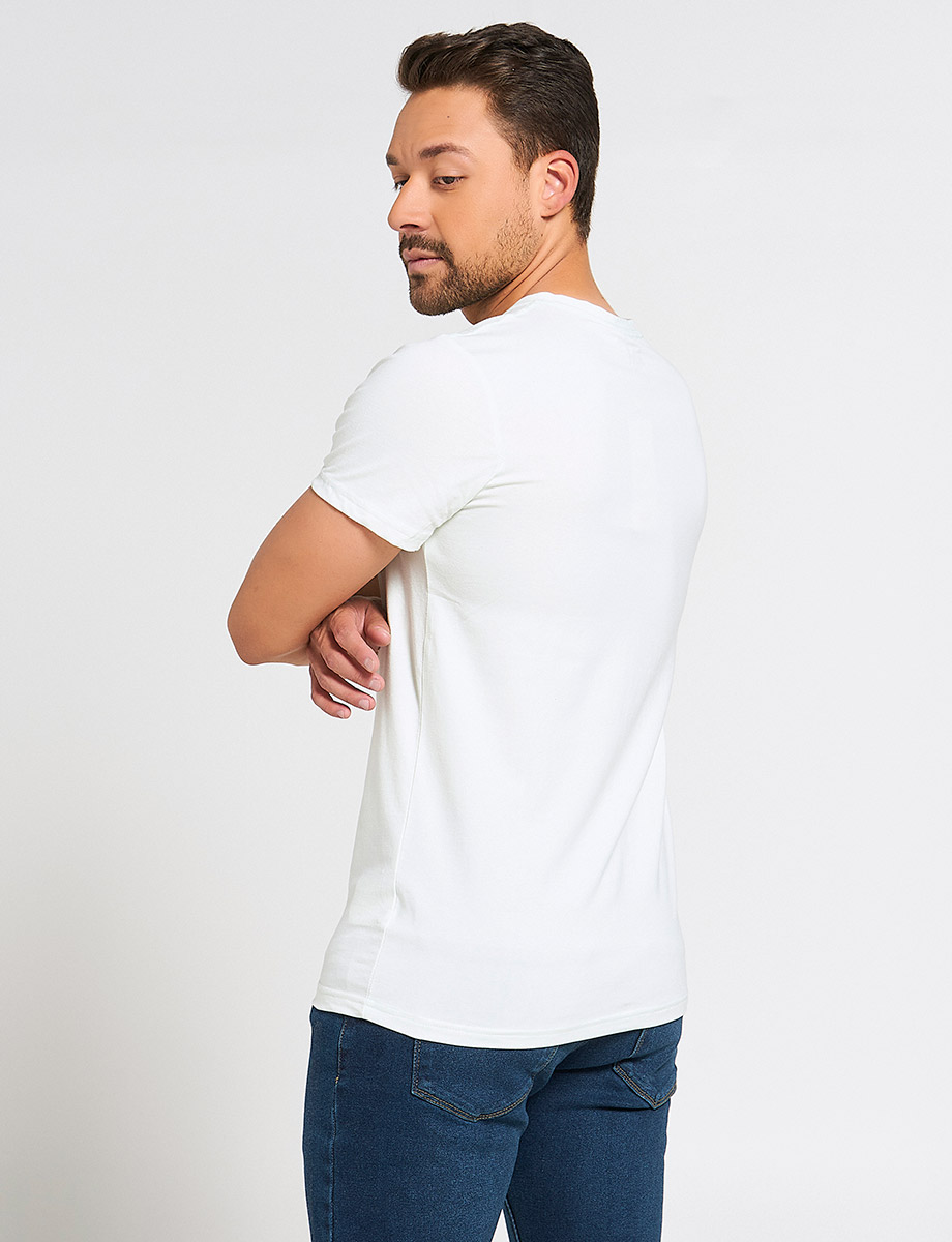 Camiseta Básica Cuello Henley 3 Botones