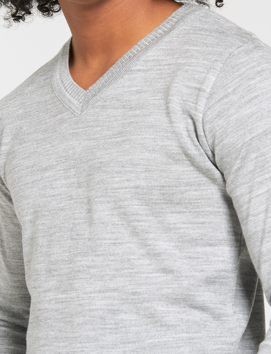Sweater Básico Cuello en V
