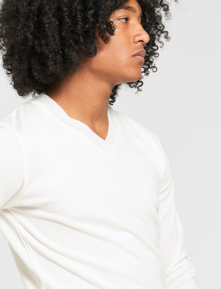 Sweater Básico Cuello en V