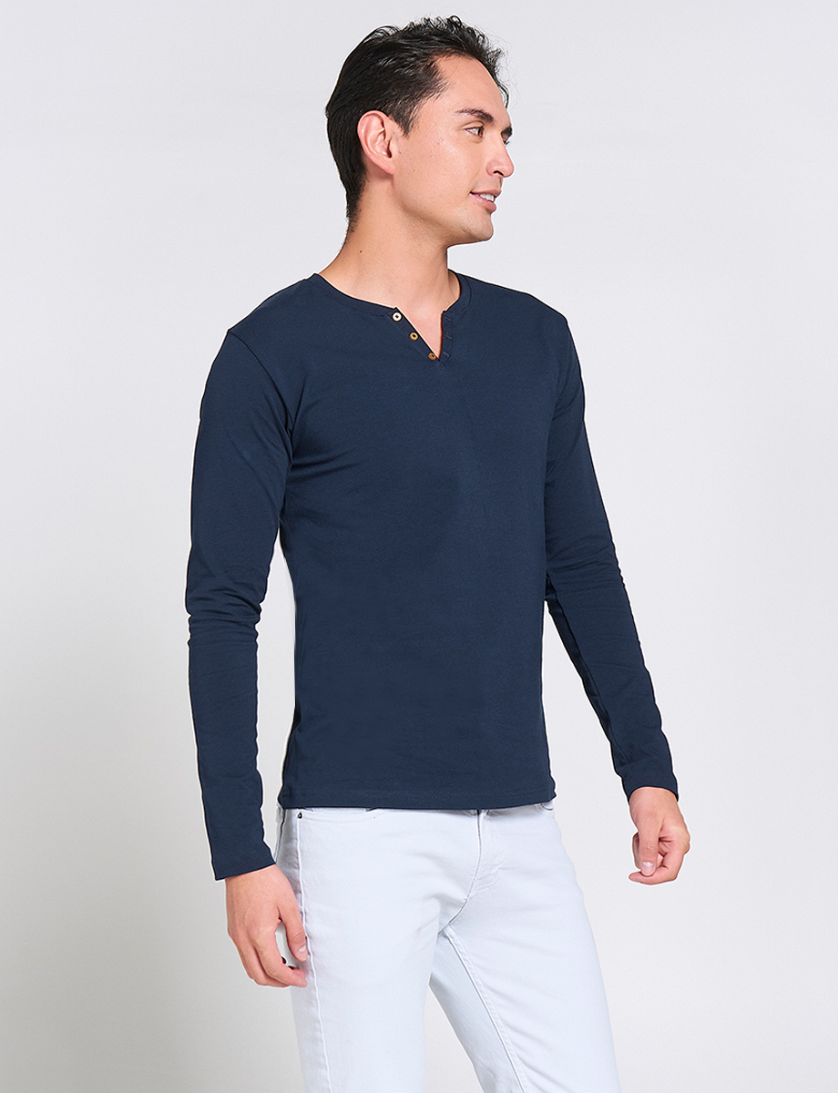 Buzo Básico Unicolor Cuello Henley
